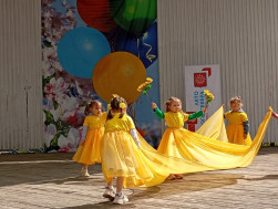 районный праздничный концерт, посвященное Дню Защиты Детей.